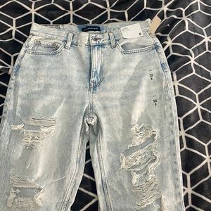 Mom jeans (size 8 reg) NEW!